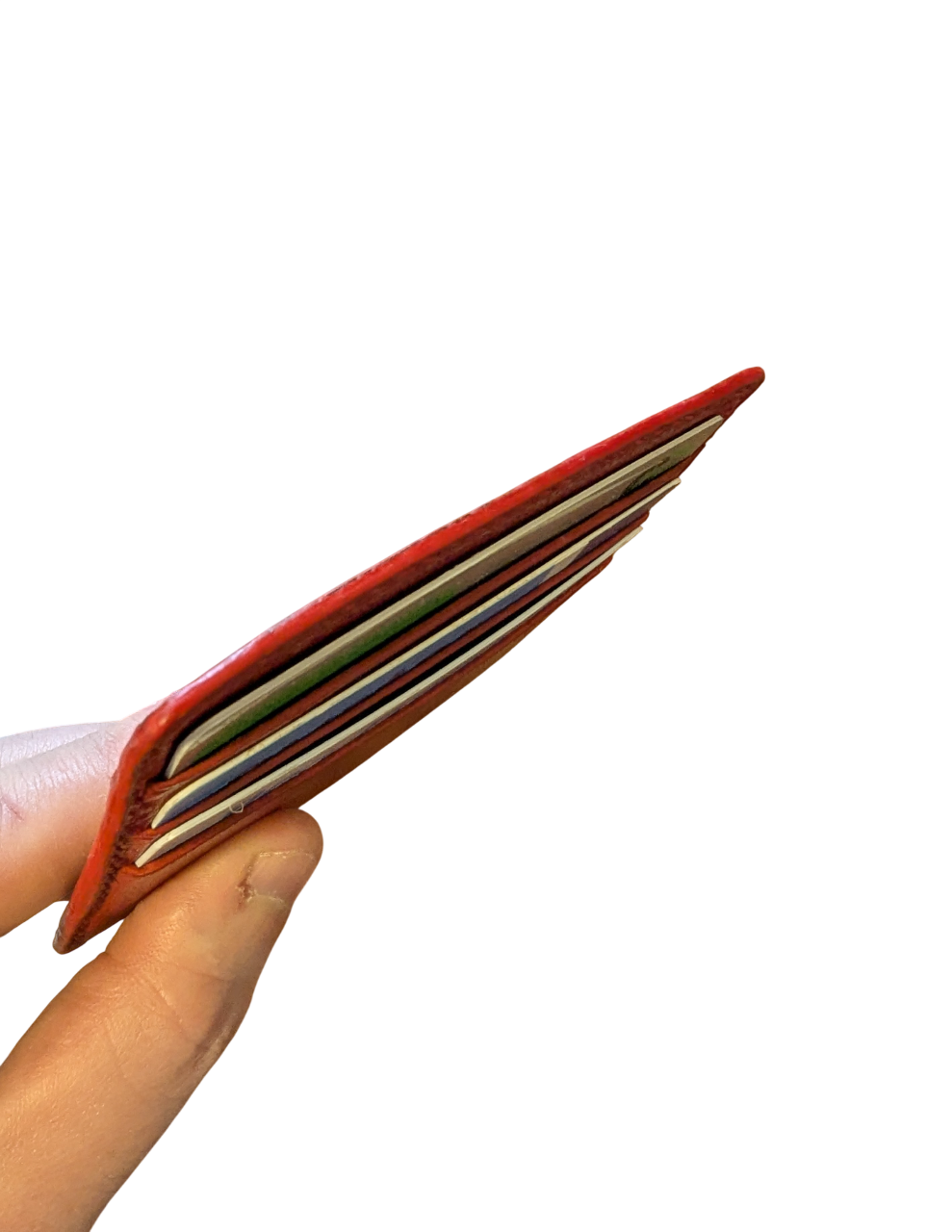 Porte-cartes rouge Emma Detay en cuir embossé croco avec trois fentes, cousu main, vue de profil