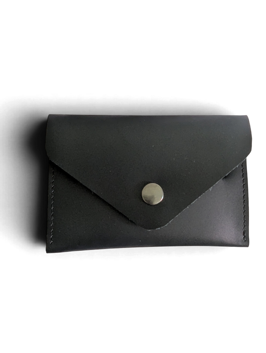 Porte-cartes pochette Emma Detay en cuir noir avec fermeture à bouton-pression métallique